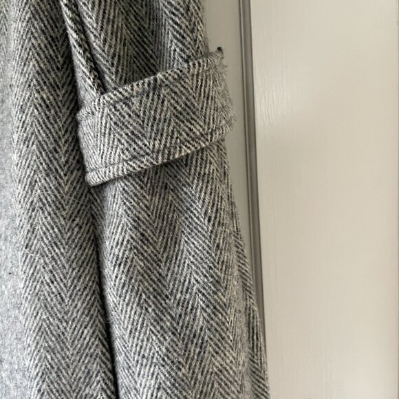 Vintage Noble Fashion Wool Coat Women’s | Herringbone Tweed Long Overcoat Size L - Picture 5 of 10